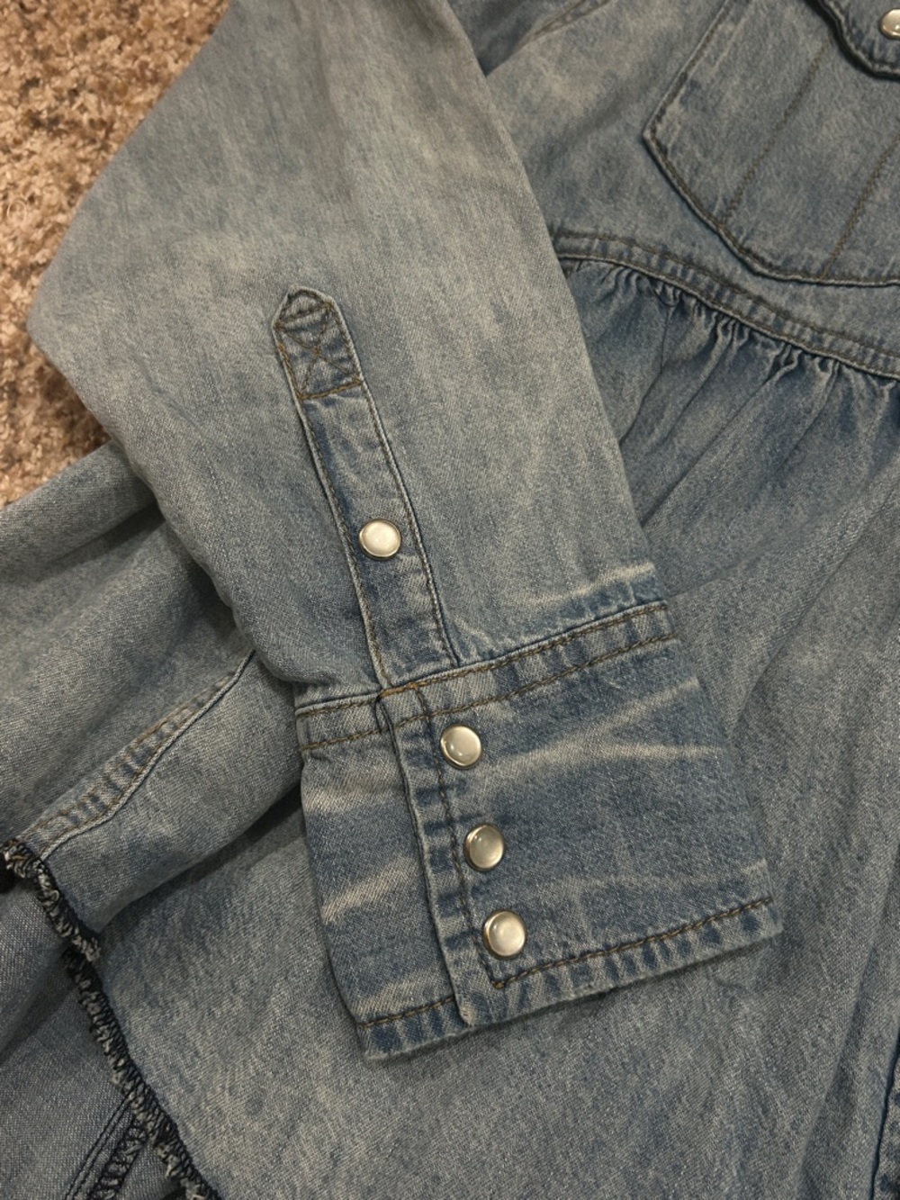 Free People We The Free Dylan Babydoll Chambray Top Size Small - Picture 2 of 11